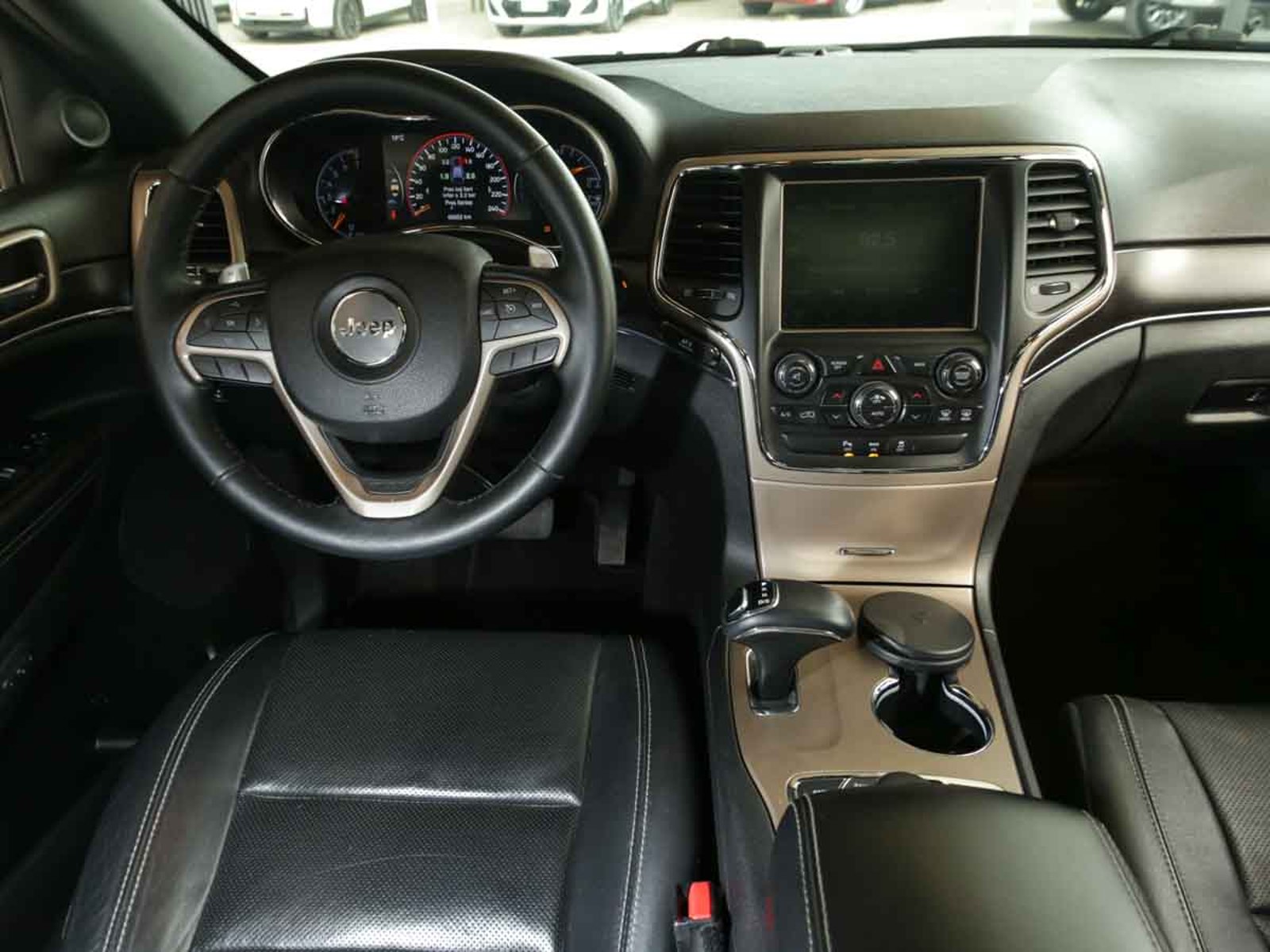 JEEP GRAND CHEROKEE LIMITED 3.6 LX 4X4 2015 - Imagen 12 de 14
