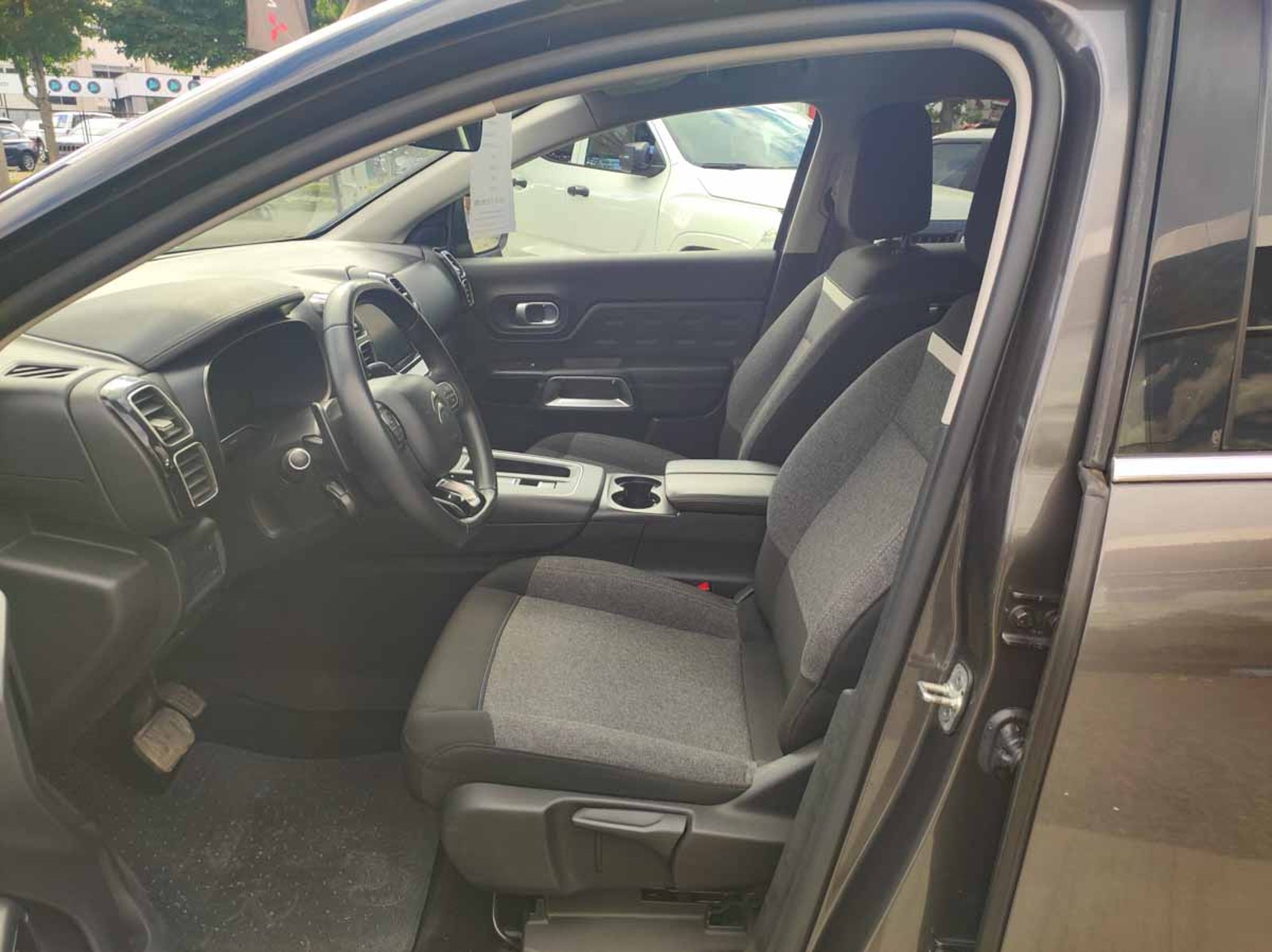 Citroën C5 AIRCROSS CVA8 STT 1.5 AUT 2024 - Imagen 9 de 14