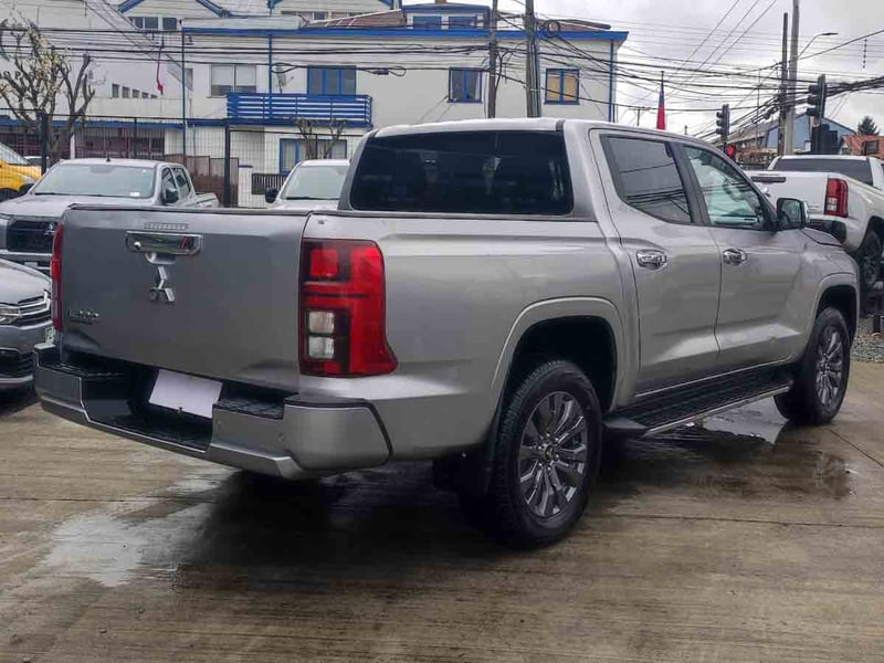 Mitsubishi NEW L200 DAKAR XR AT E6B 2025 - Imagen 4 de 8