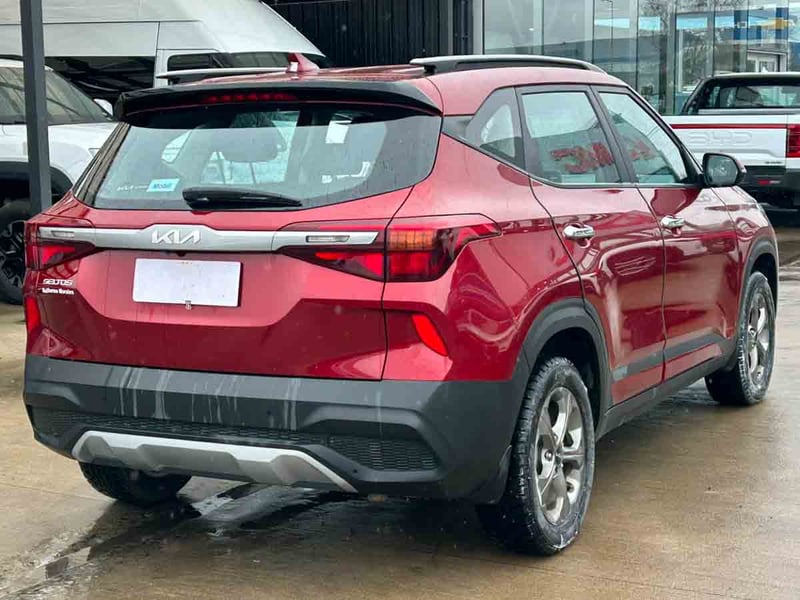 Kia SELTOS EX 1.6L 6MT FULL 2023 - Imagen 4 de 8