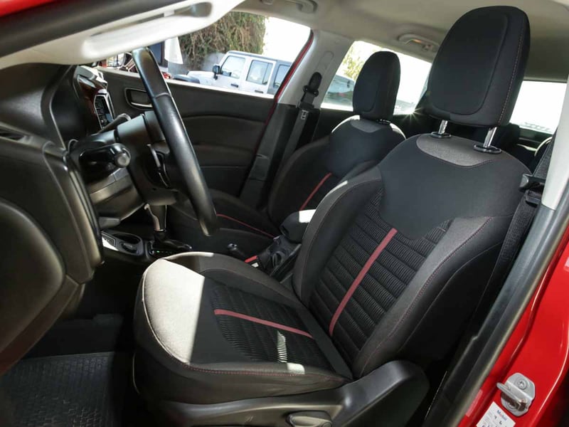 RAM 1000 BIG HORN LX 1.8 2019 - Imagen 10 de 13