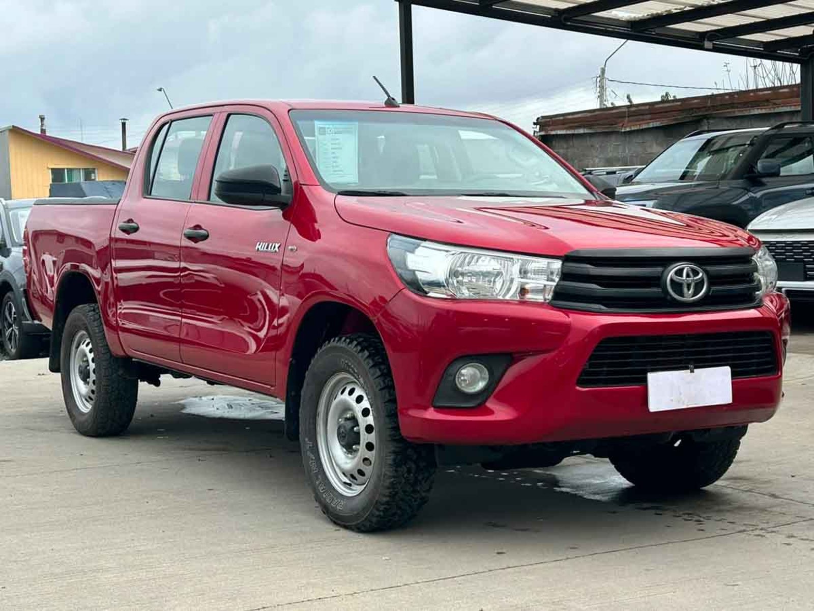 Toyota HILUX DCAB MT 4X4 2.4 2024 - Foto 2 de 8