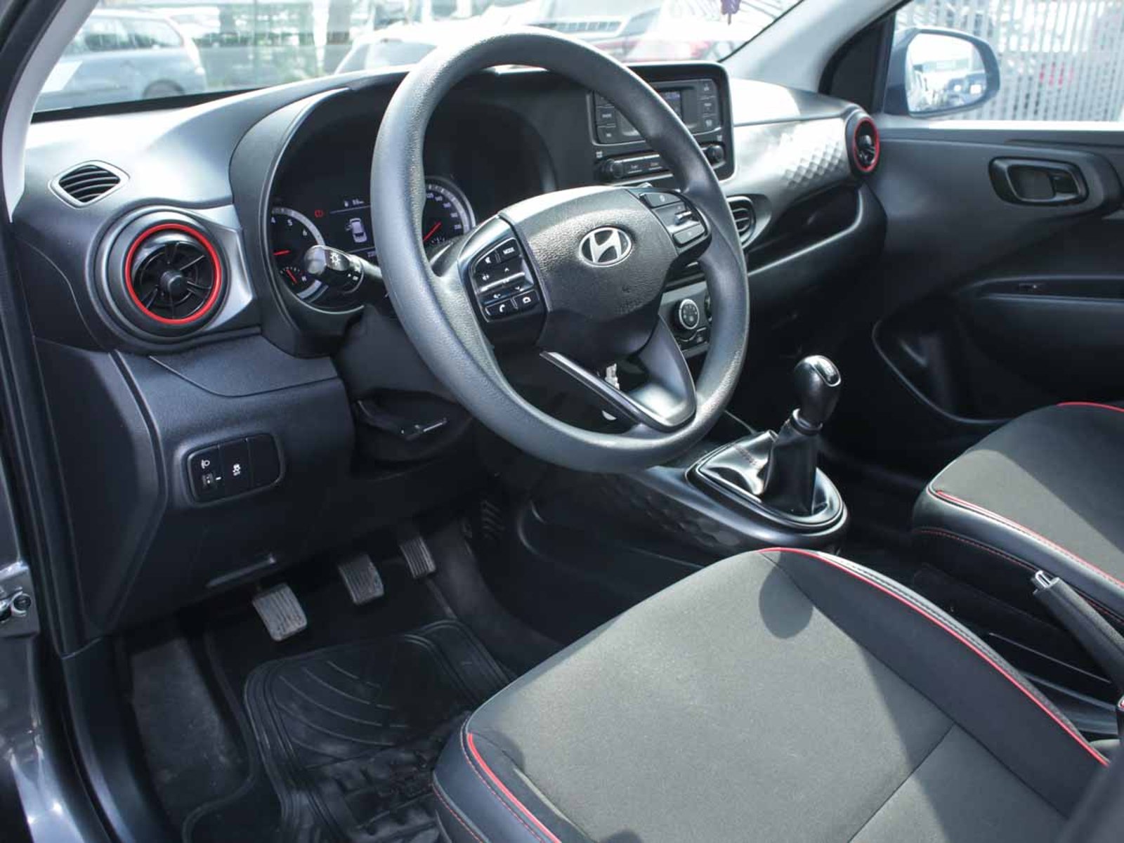 Hyundai I-10 BA 1.0 GL DH 2025 - Imagen 6 de 8
