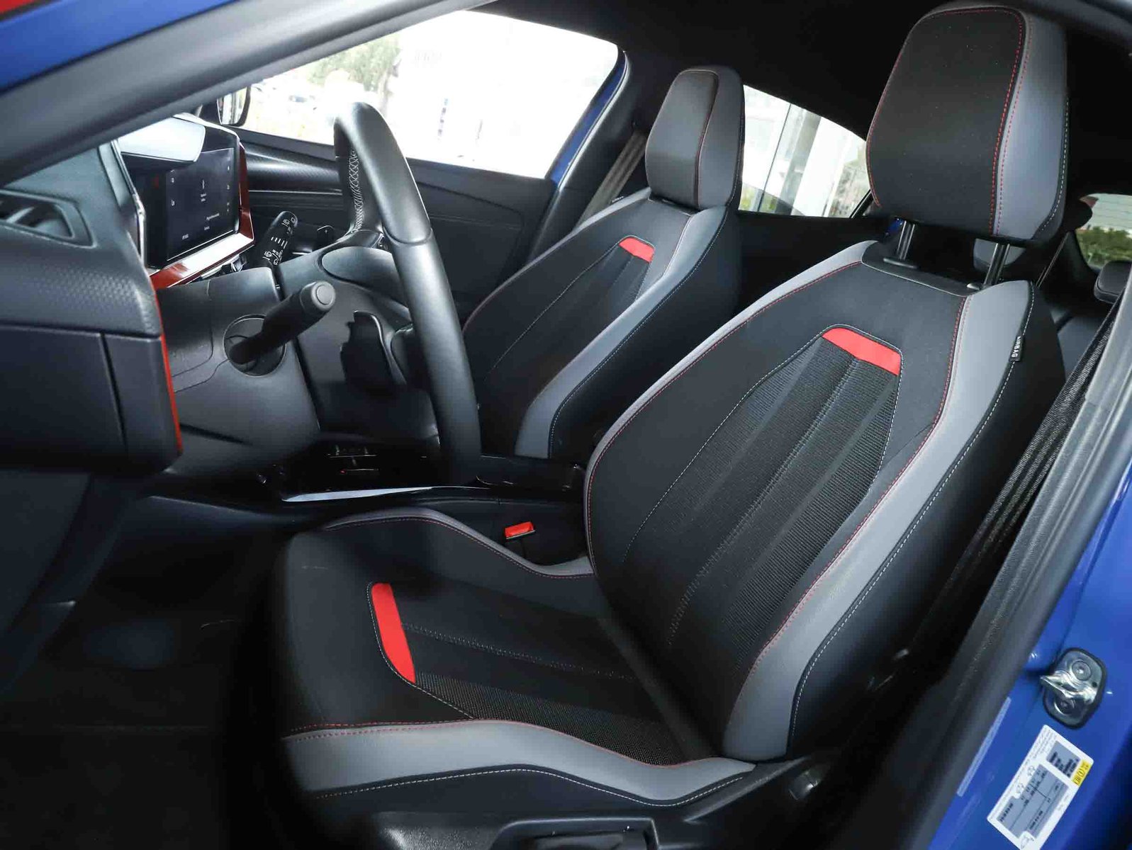 OPEL NEW MOKKA GS LINE 1.2T AT8 2025 - Imagen 10 de 13