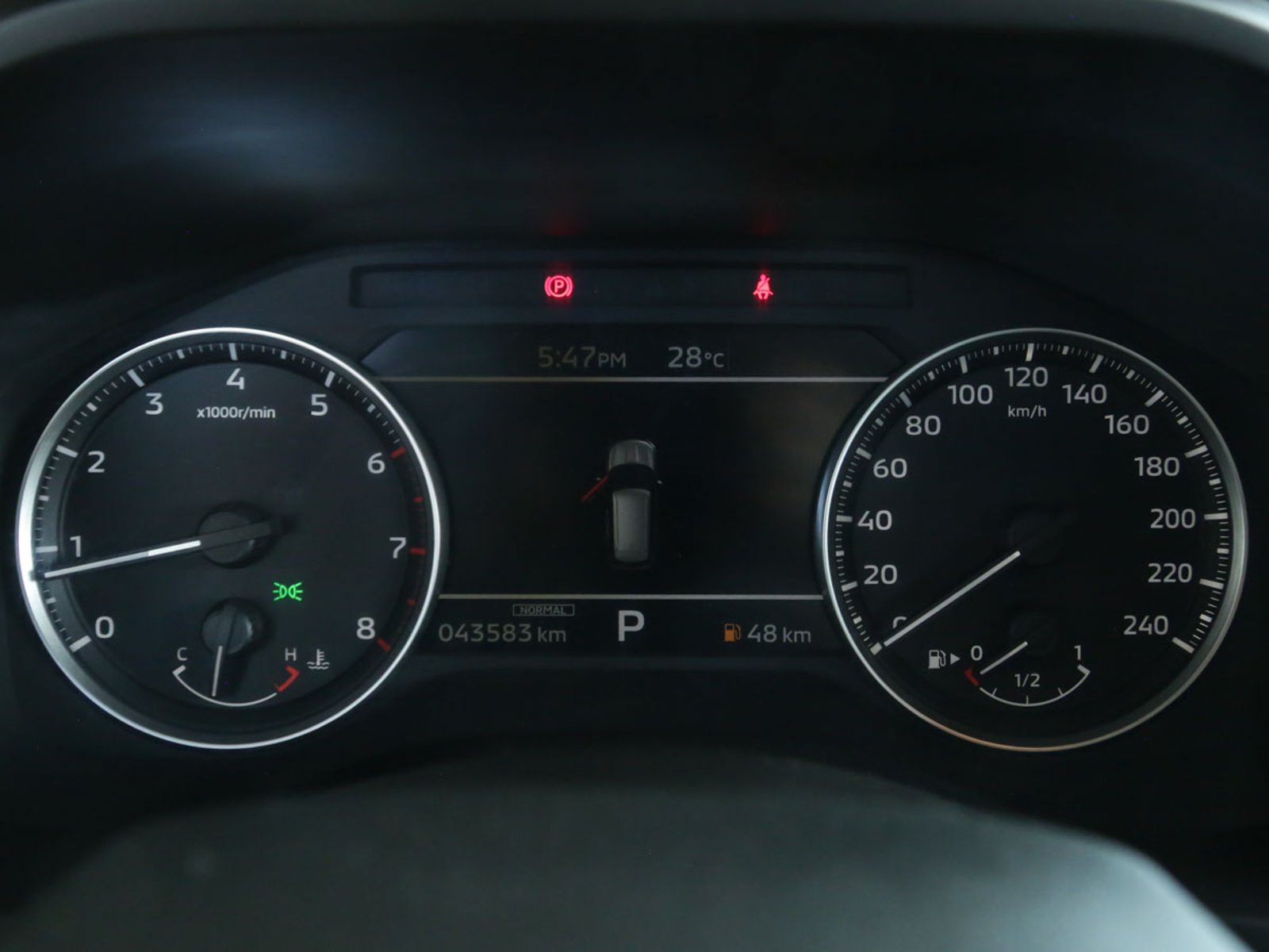 MITSUBISHI NEW OUTLANDER 4X2 AT GL 2023 - Imagen 7 de 13