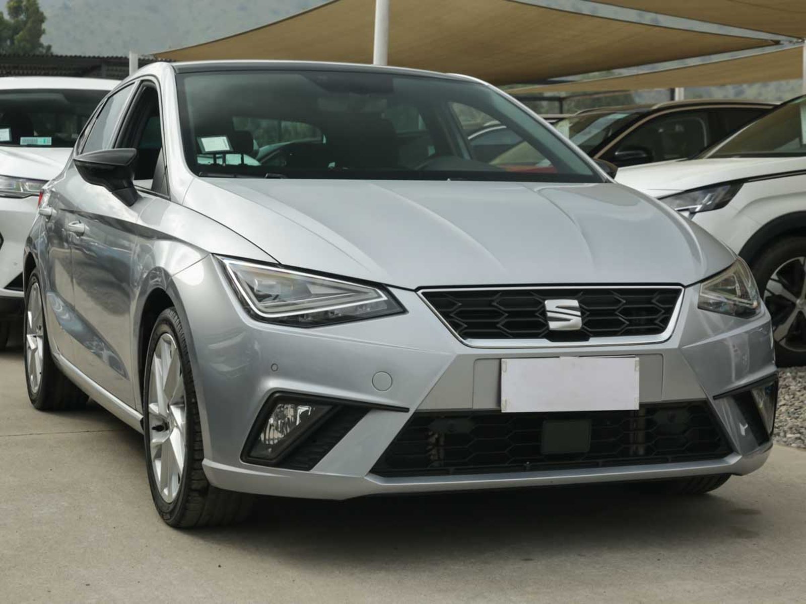 SEAT IBIZA HATCH BACK 1.6 AUT 2023 - Foto 2 de 8