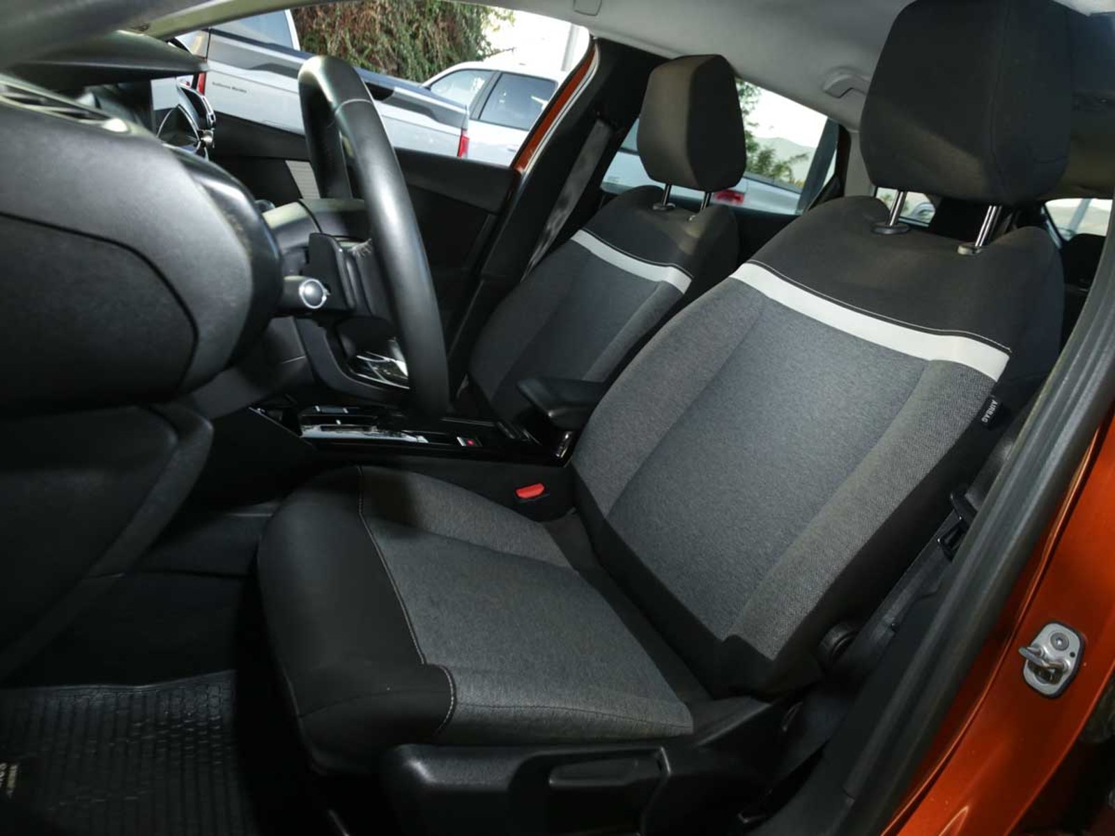 CITROEN C4 1.2 AT 2023 - Imagen 10 de 13