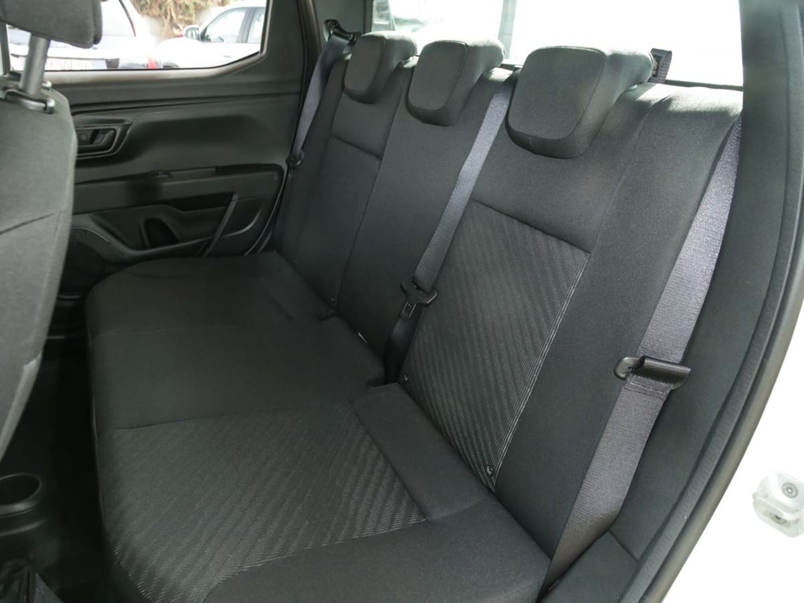 RAM 700 SLT CREW CAB 1.3 MT 2026 - Imagen 12 de 14