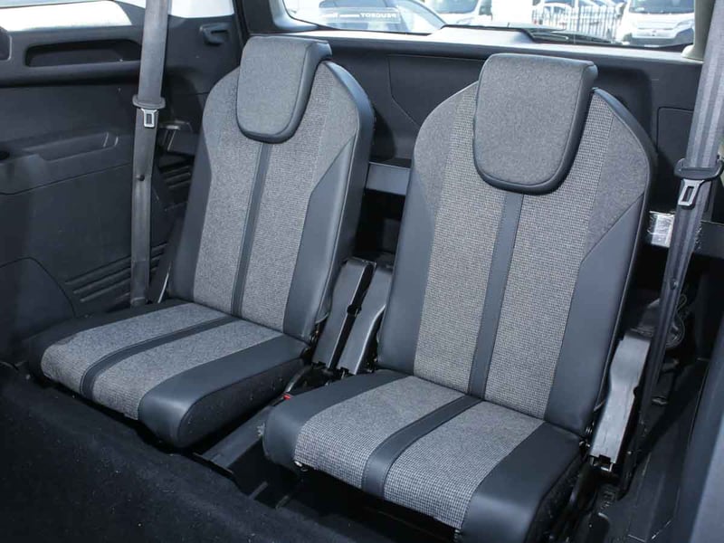 Peugeot 5008 ALLURE 1.6 AUT 2020 - Imagen 8 de 8