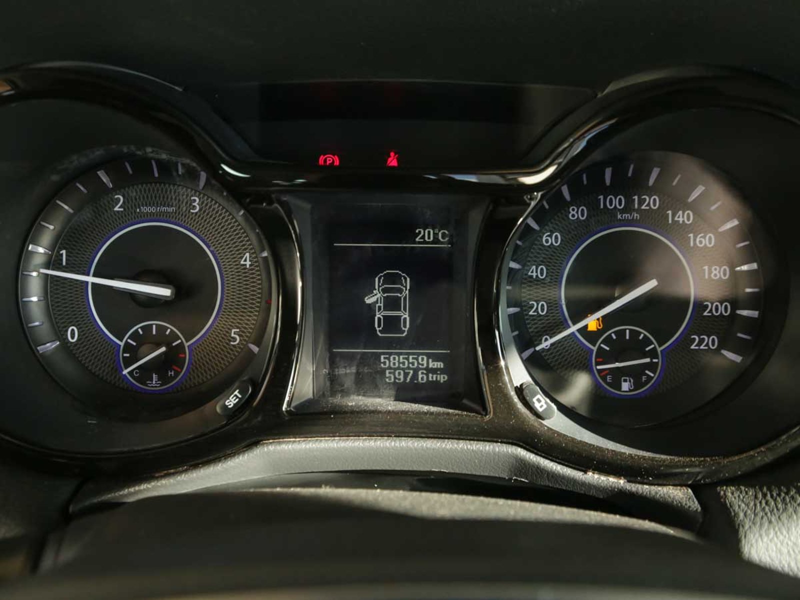 JMC VIGUS 2.4 PLUS DIESEL 2022 - Foto 5 de 8