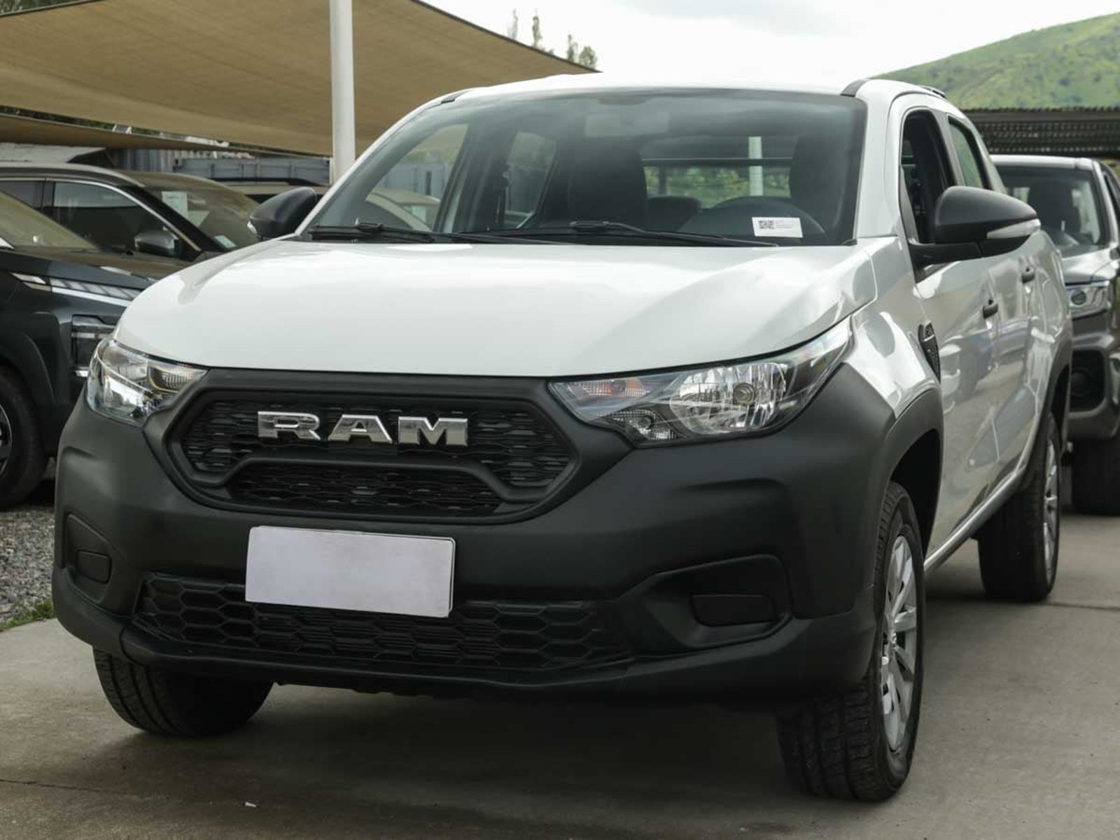 RAM 700 Slt Crew Cab 1.3 Mt 2026