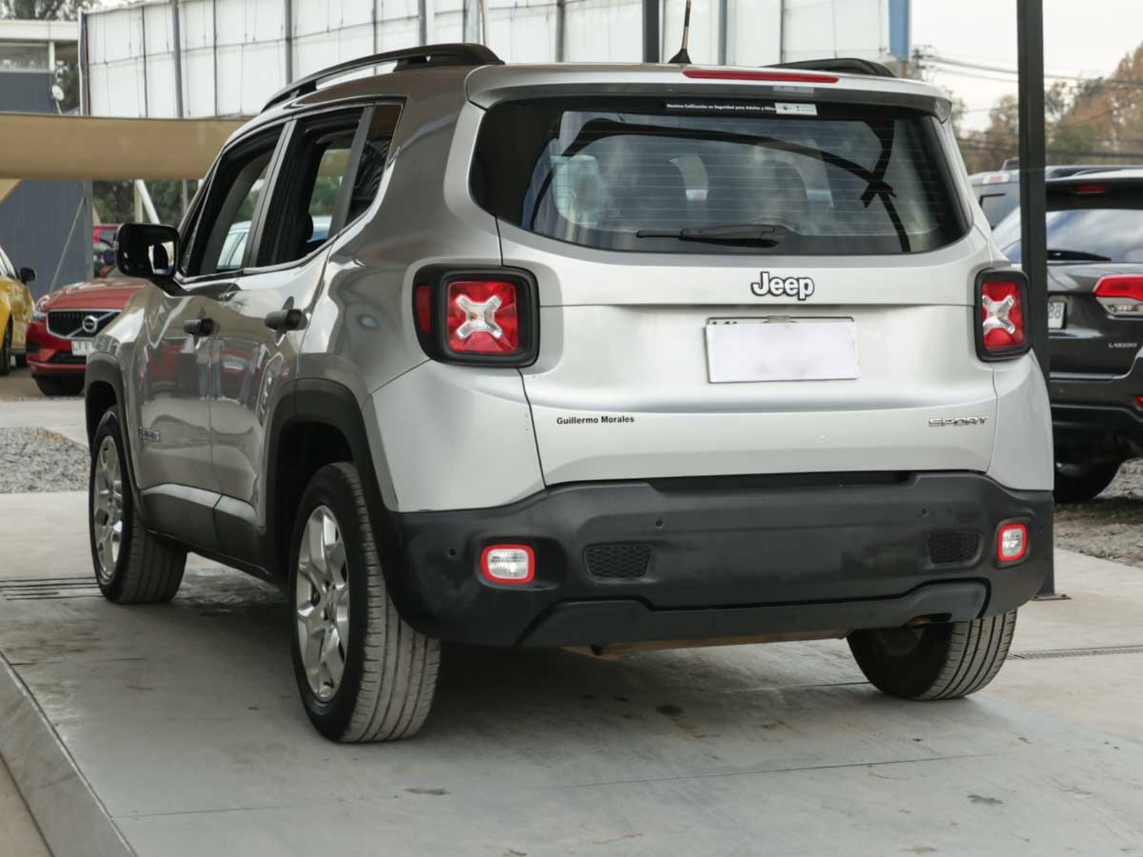 Jeep RENEGADE SPORT 4X2 MT 2018 - Foto 4 de 13