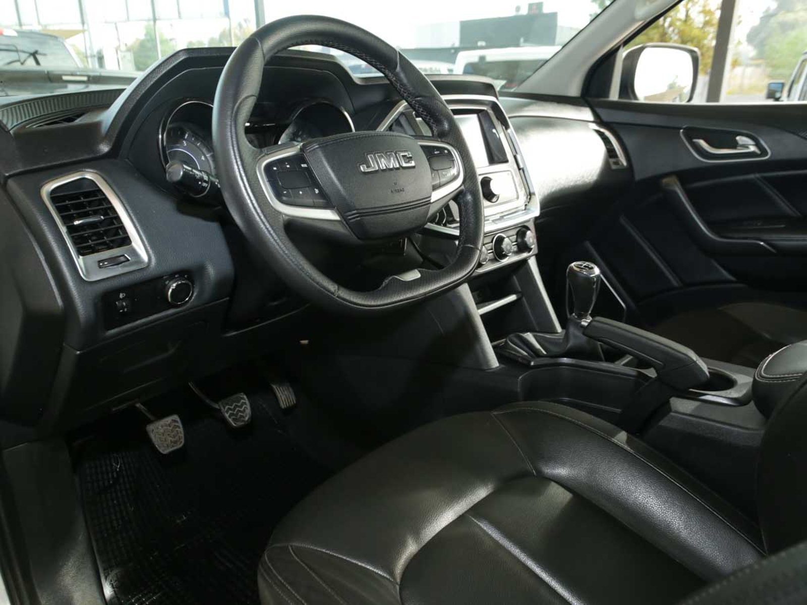 JMC VIGUS PLUS 4X4 2022 - Imagen 6 de 8