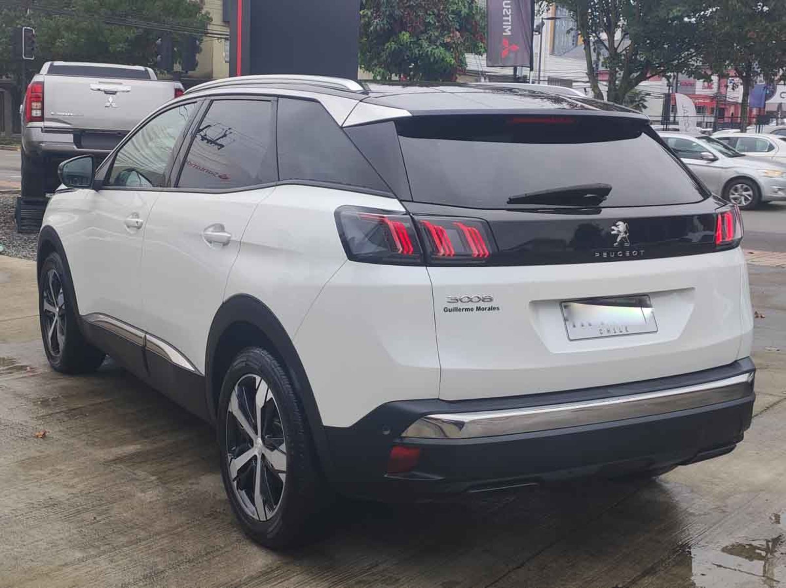 Peugeot 3008 ALLURE PACK BLUEHDI 130 EAT8 2024 - Imagen 3 de 8