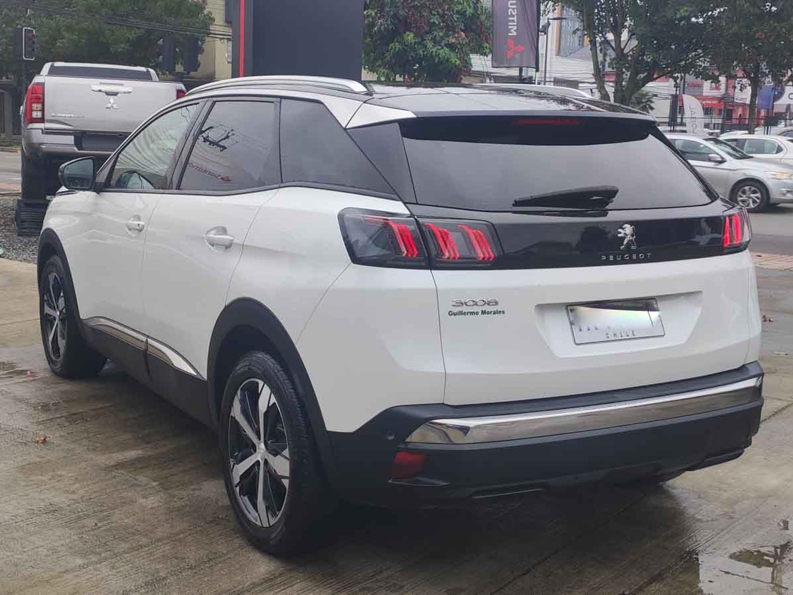 Peugeot 3008 ALLURE PACK BLUEHDI 130 EAT8 2024 - Foto 3 de 8