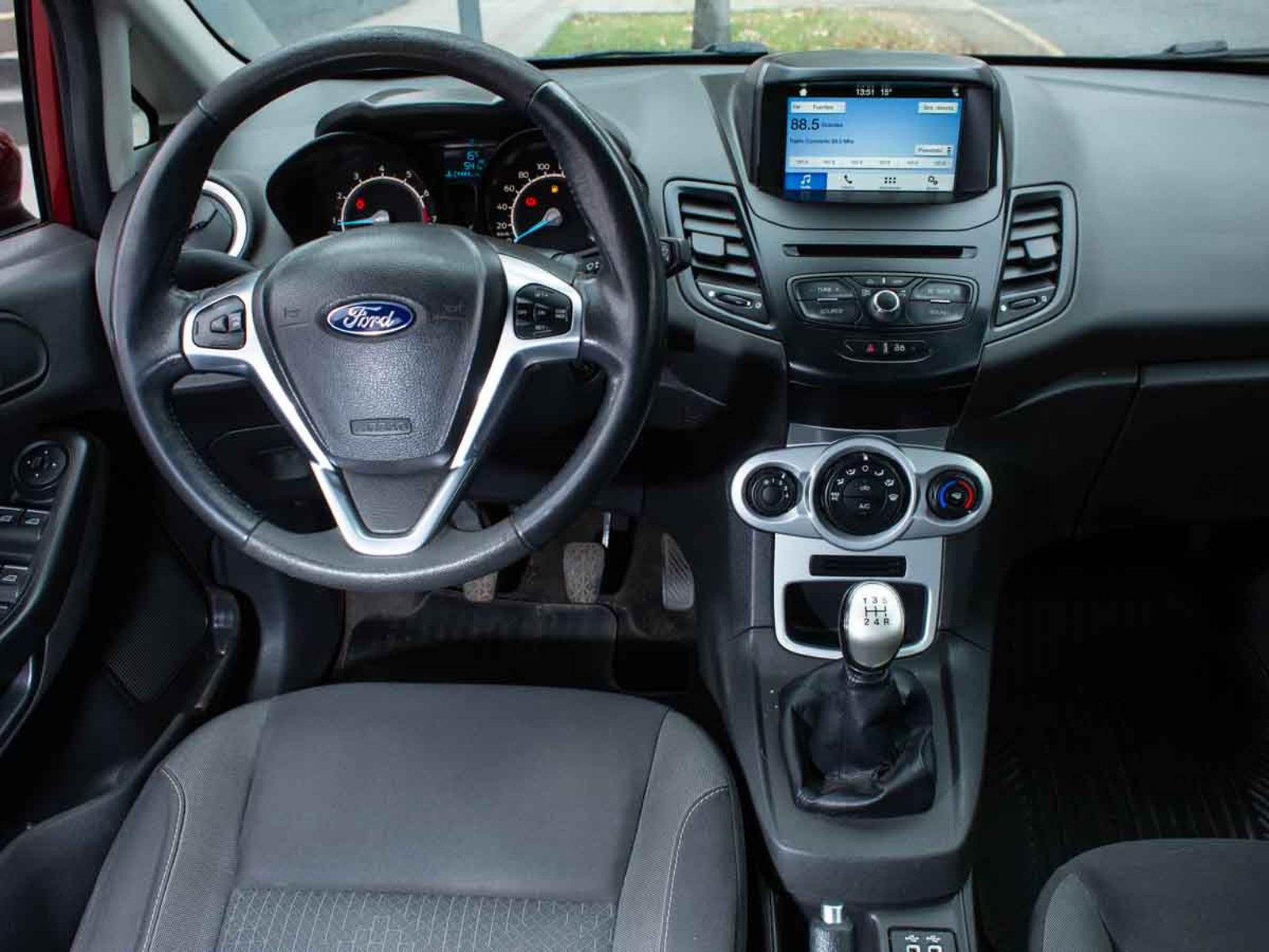 Ford FIESTA HATCH BACK 1.6 2019 - Imagen 8 de 8