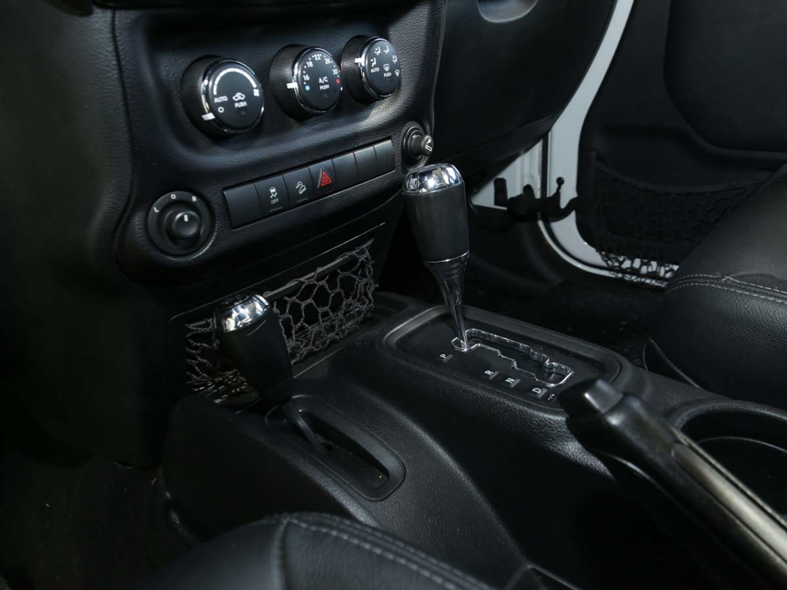 JEEP WRANGLER UNLIMITED 4X4 3.6 AUT 2016 - Imagen 9 de 13