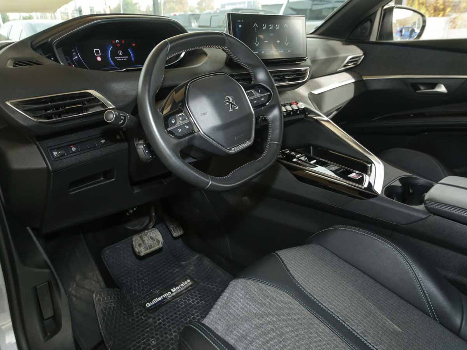 Peugeot 5008 BLUE HDI 130 HP 1.5 AUT 2024 - Imagen 6 de 8