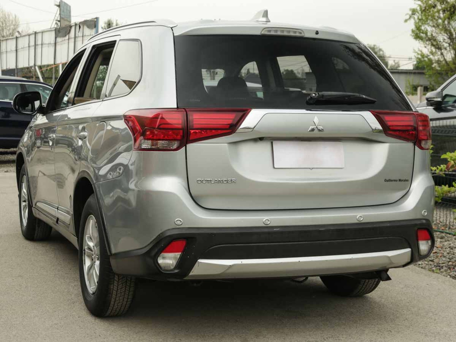 Mitsubishi OUTLANDER 4X2  2.0 MEC 2018 - Foto 3 de 8
