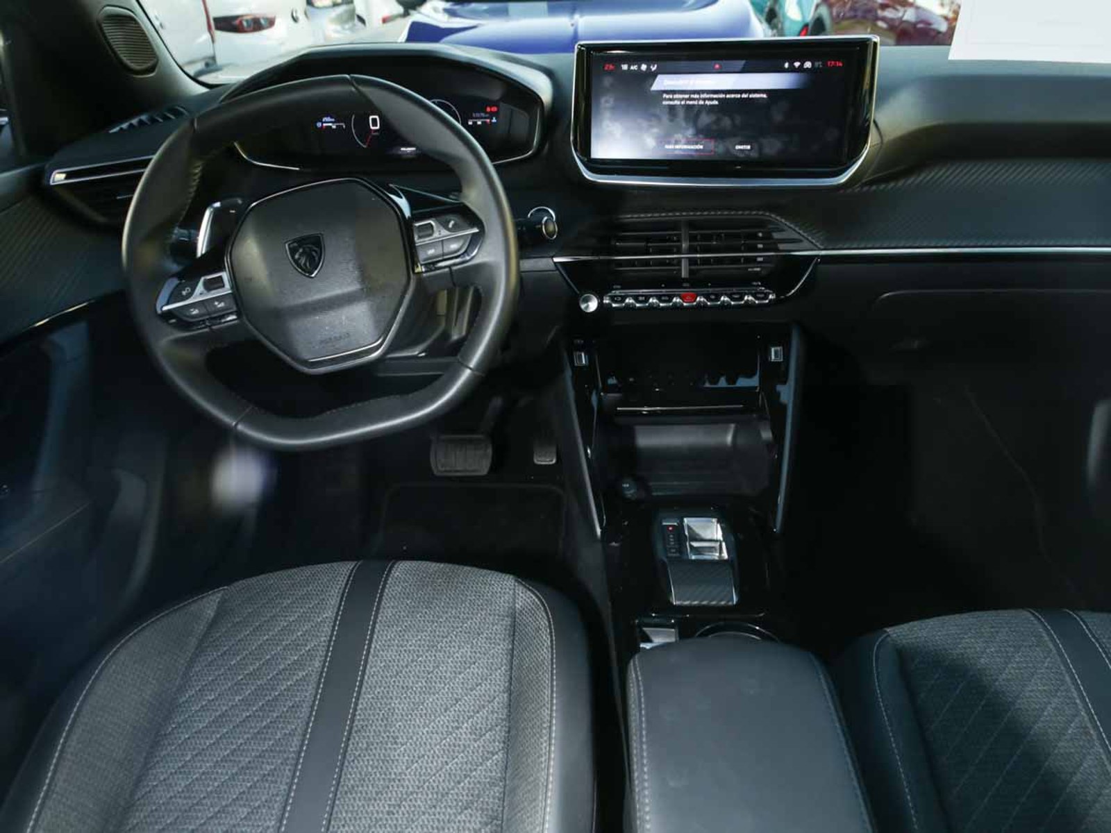 Peugeot 2008 ALLURE BLUEHDI 1.5 2024 - Imagen 12 de 13