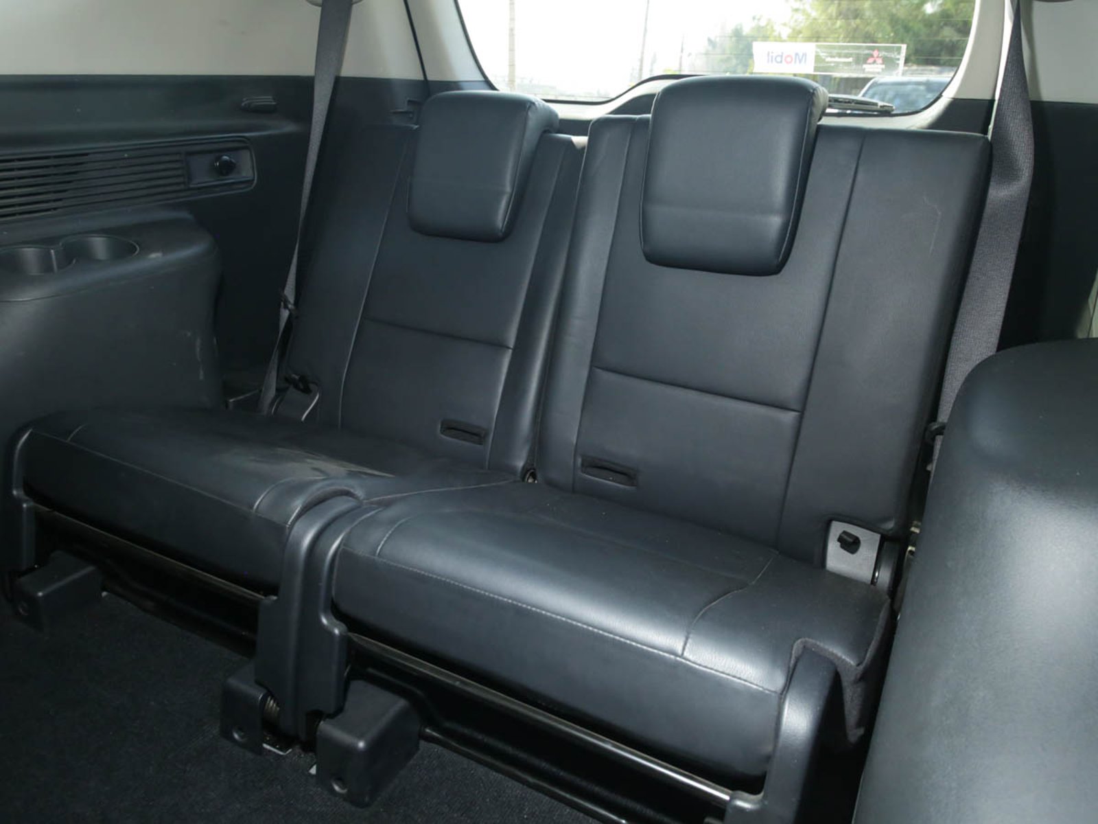 Mitsubishi MONTERO SPORT 3.0 2WD AT 2024 - Imagen 8 de 8