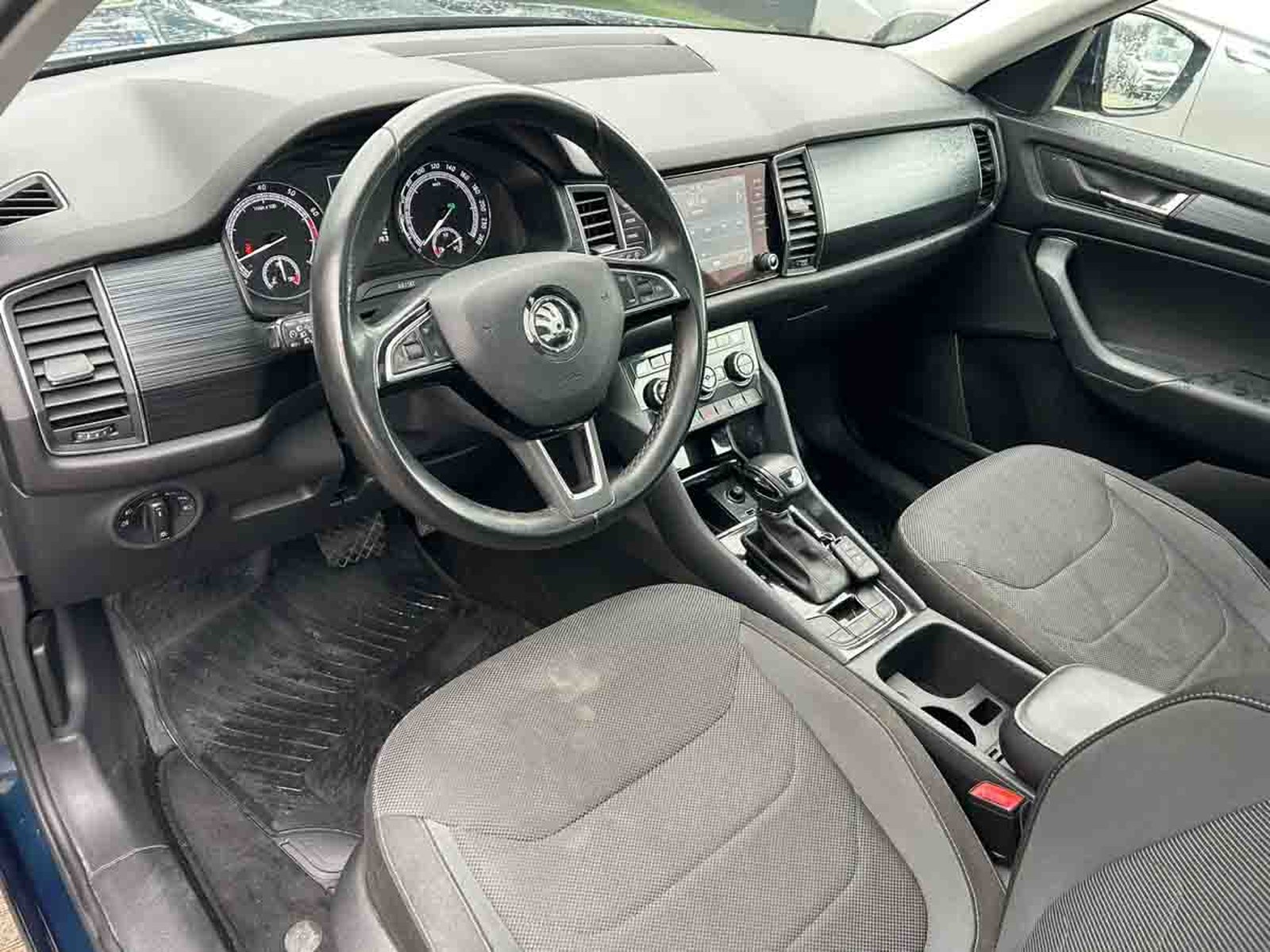 SKODA KODIAQ TSI 1.4 AUT 2020 - Imagen 8 de 17