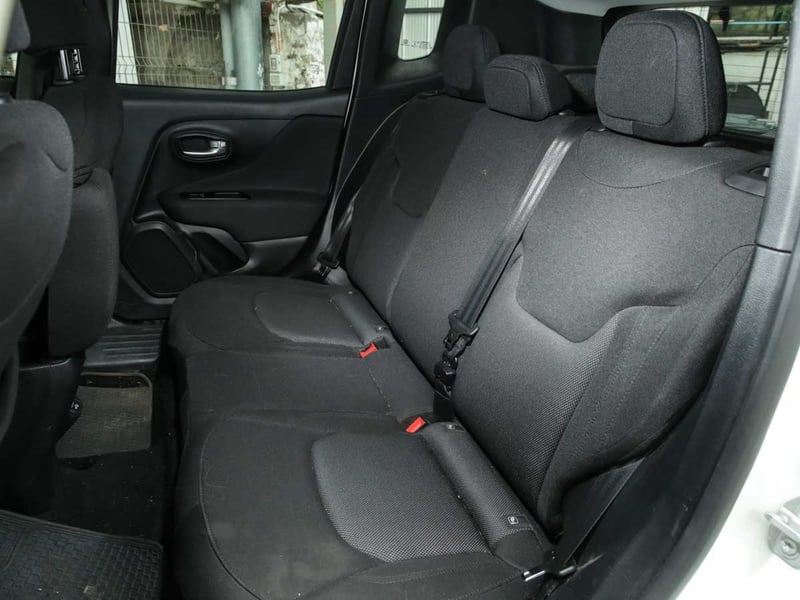 Jeep RENEGADE SPORT 1.8 2022 - Imagen 8 de 8