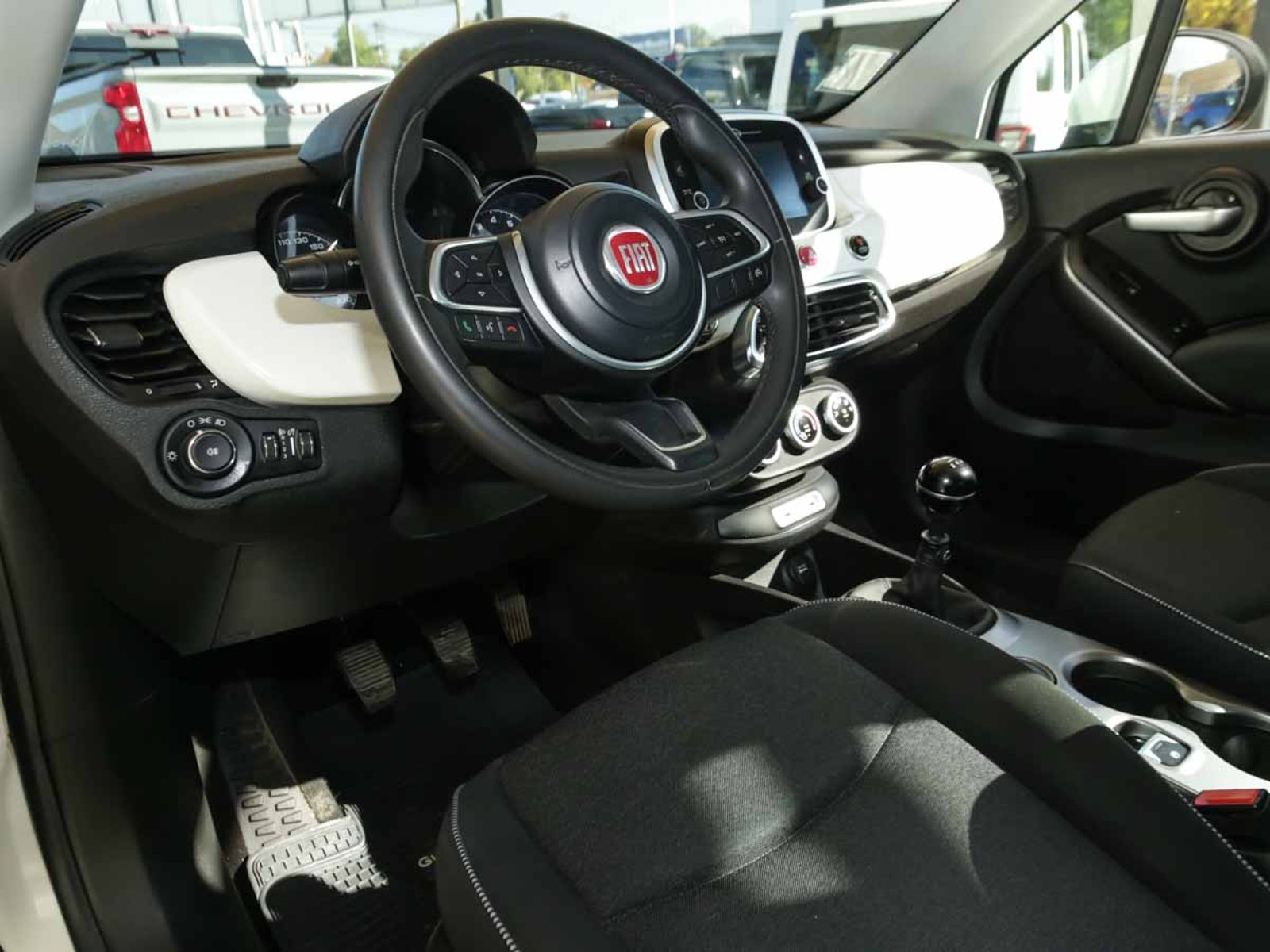 FIAT 500X 1.6L URBAN MT 2020 - Imagen 8 de 13