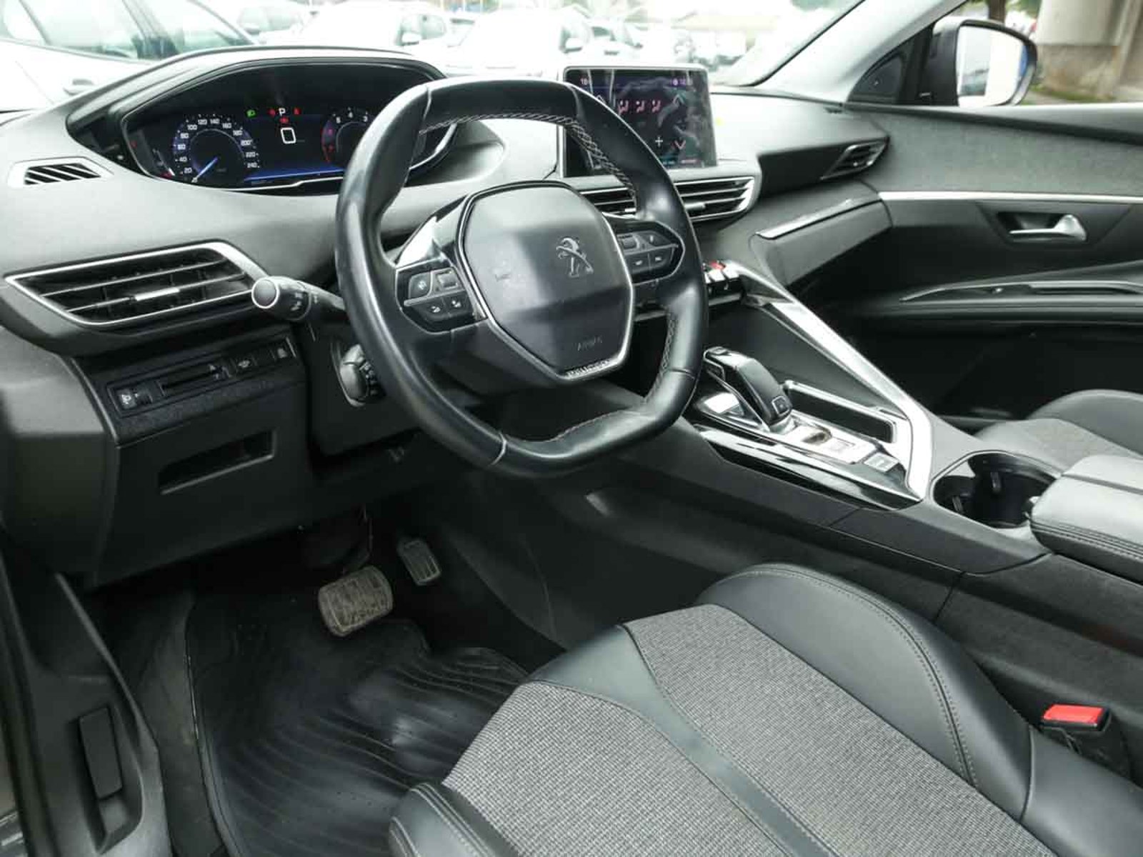 PEUGEOT 5008 ALLURE 1.6 AUT 2020 - Imagen 8 de 14