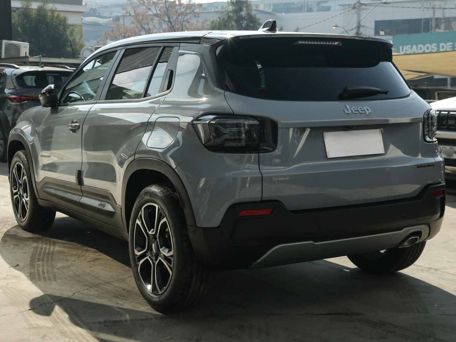 Jeep AVENGER ALTITUDE SUMMIT 1.2 AUT 2026 - Imagen 3 de 8