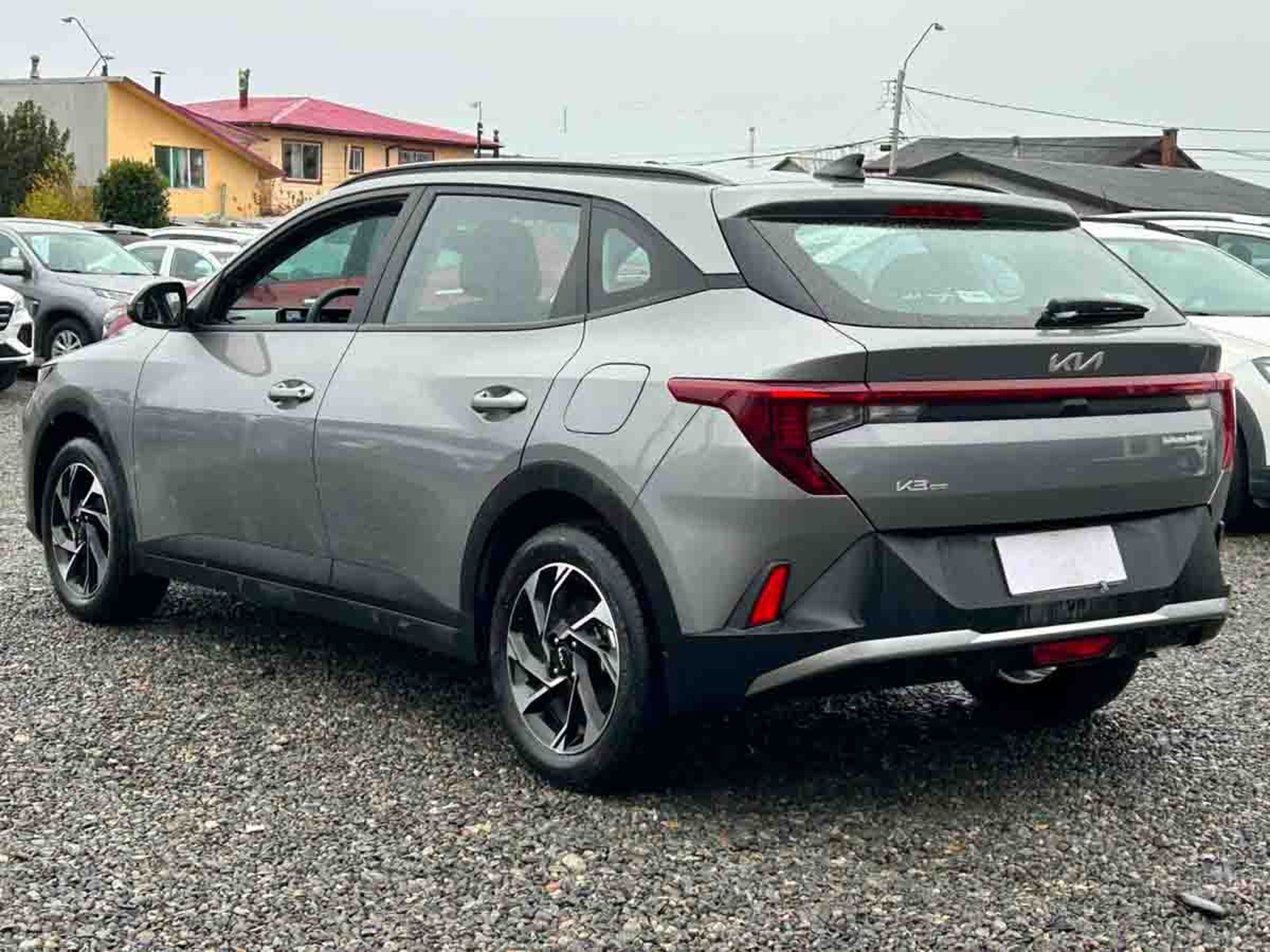 Kia K3 CROSS MPI 1.6 AUT 2026 - Foto 3 de 8