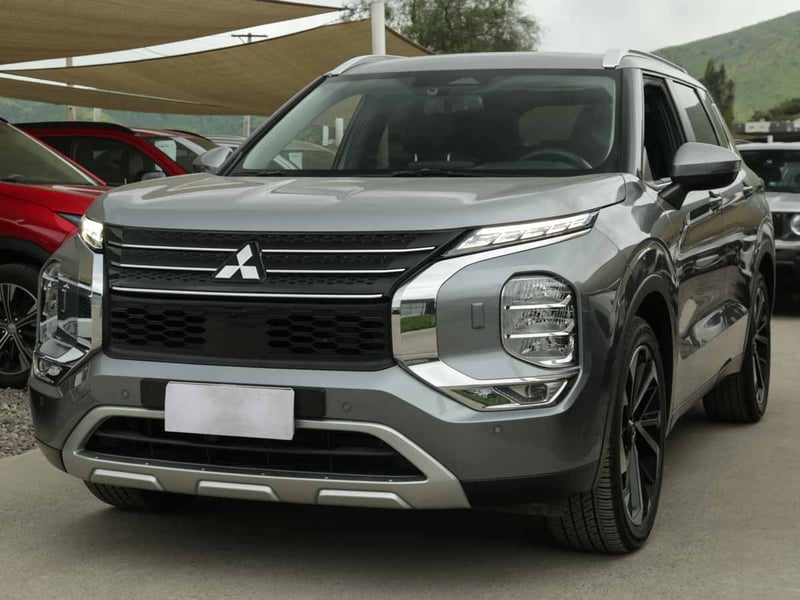 Mitsubishi NEW OUTLANDER 4X4 AT GLS 2024