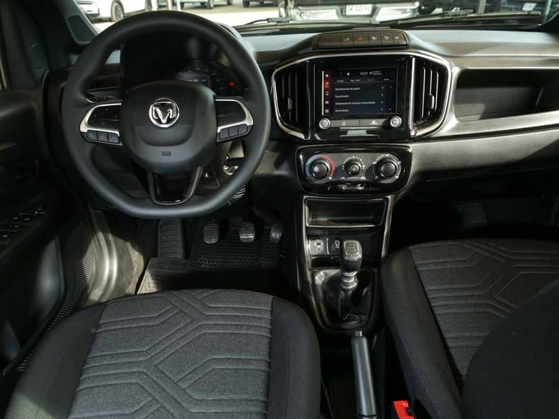 RAM 700 BIG HORN CD 1.3 MT 6B 2026 - Imagen 13 de 14