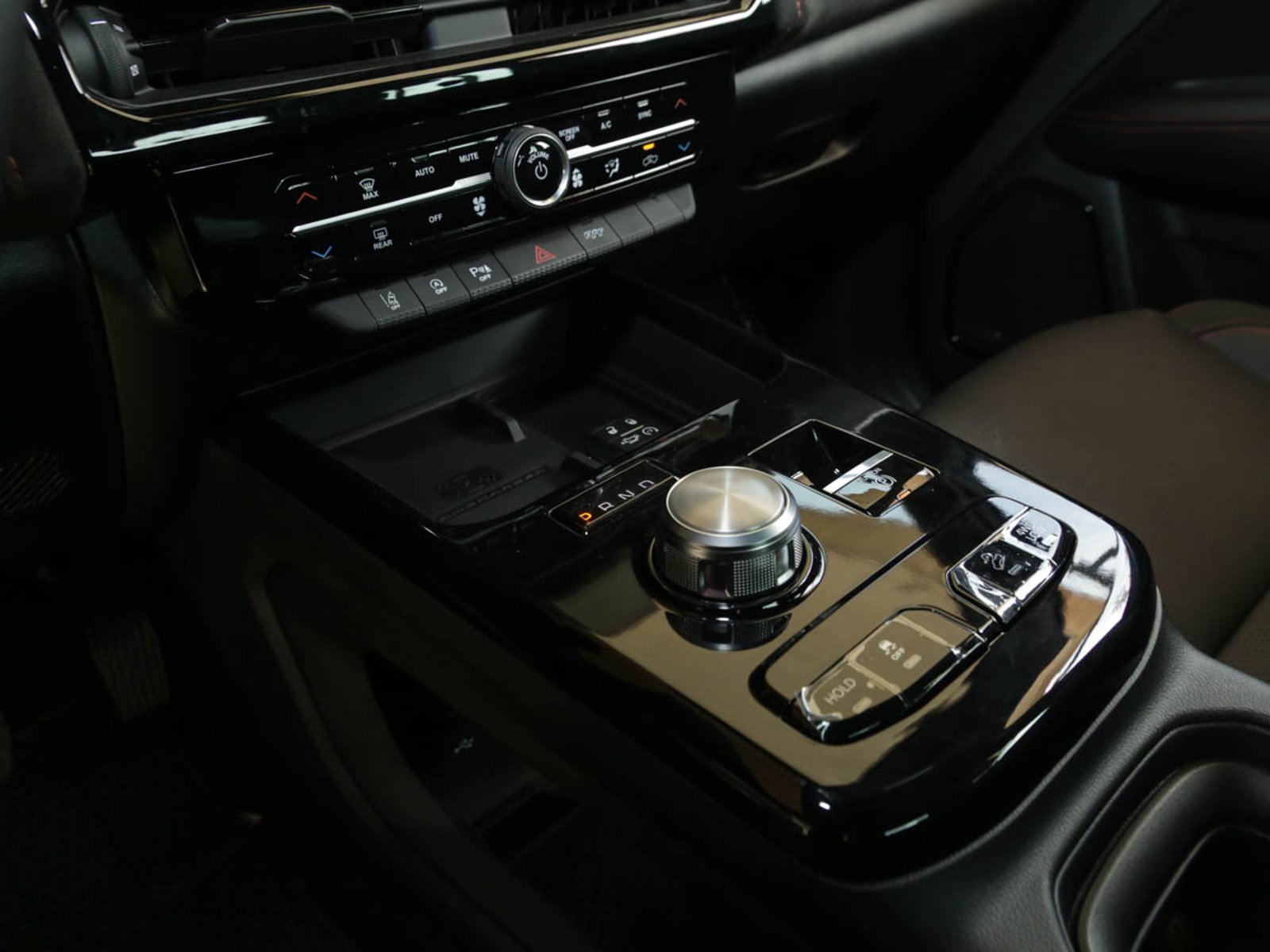 RAM RAMPAGE R/T 2.0 GASOLINA 272 HP 4X4 AT 2026 - Imagen 10 de 14