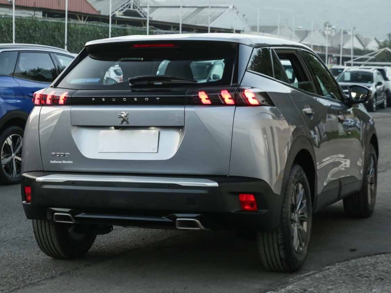 Peugeot 2008 PURETECH 130 4X2 1.2 2025 - Imagen 6 de 13