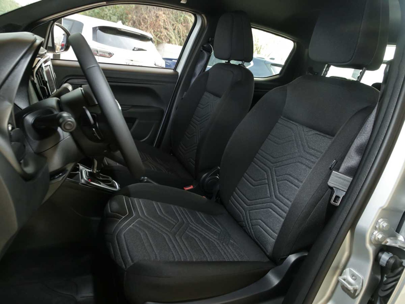 RAM 700 BIGHORN DC 1.3 CVT 6C 2026 - Imagen 11 de 14