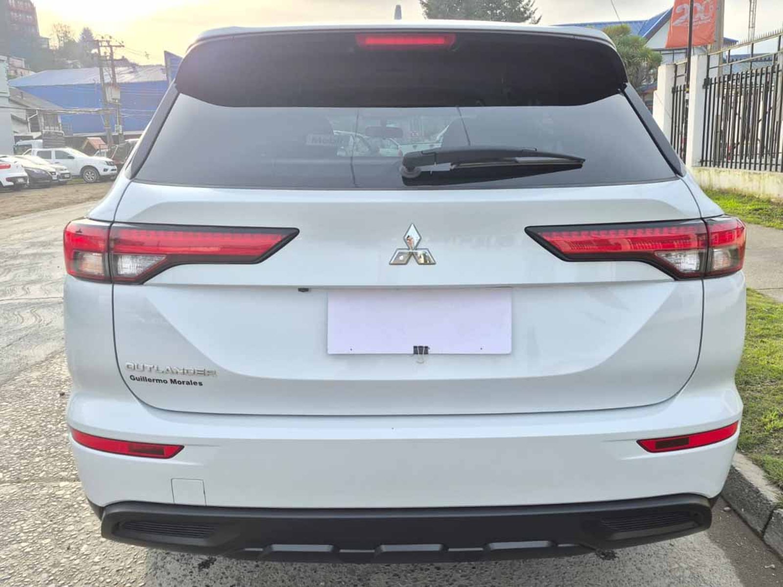 MITSUBISHI NEW OUTLANDER 4X2 AT GL 2026 - Imagen 5 de 13
