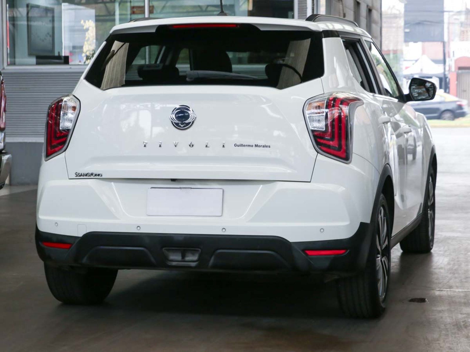 SSANGYONG TIVOLI LIMITED 1.6 6AT 2WD 6 AB 2023 - Imagen 6 de 13