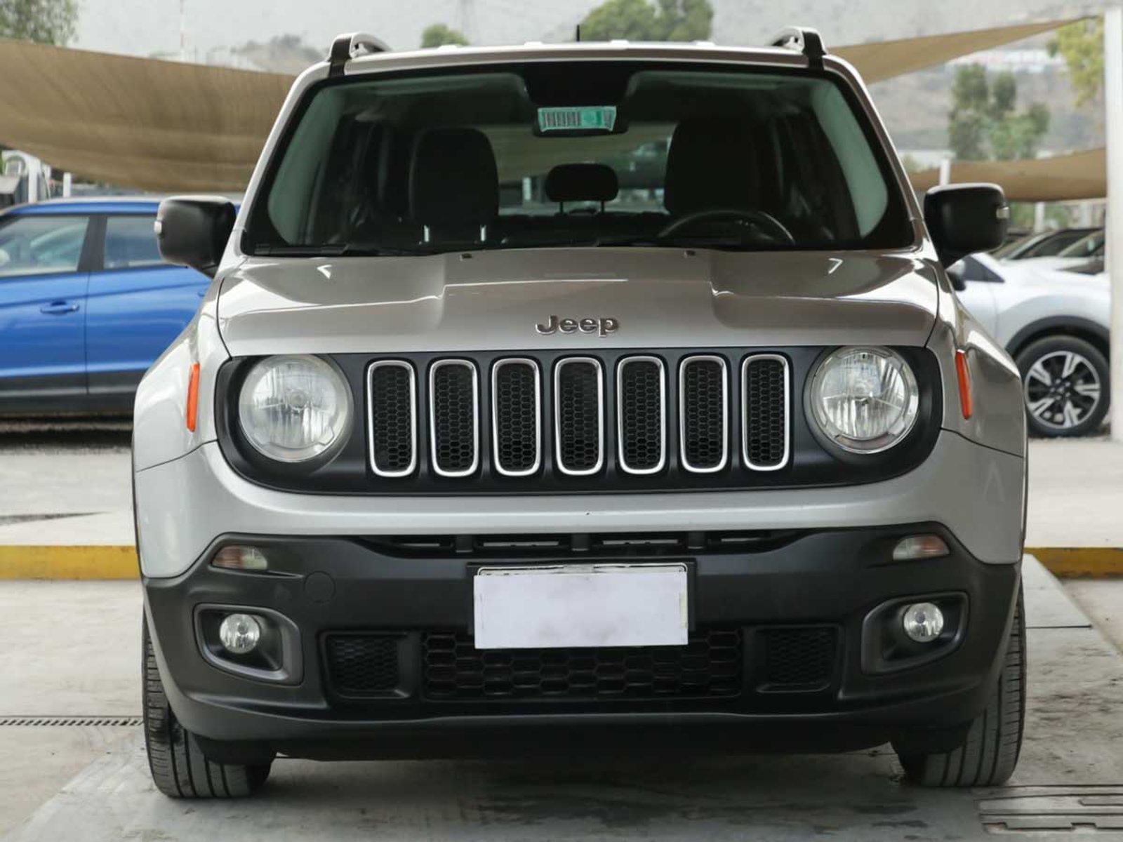 Jeep RENEGADE SPORT 4X2 MT 2018 - Foto 2 de 13