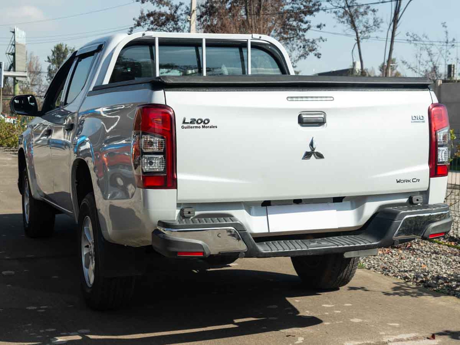 Mitsubishi L-200 D/C 4x2 TD Work CR 2021 - Foto 3 de 8