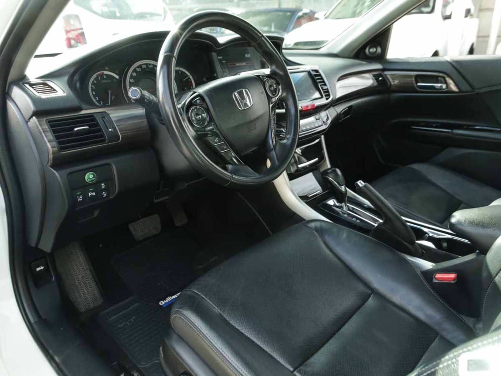 Honda NEW ACCORD 3.5 AUT 2018 - Imagen 6 de 8