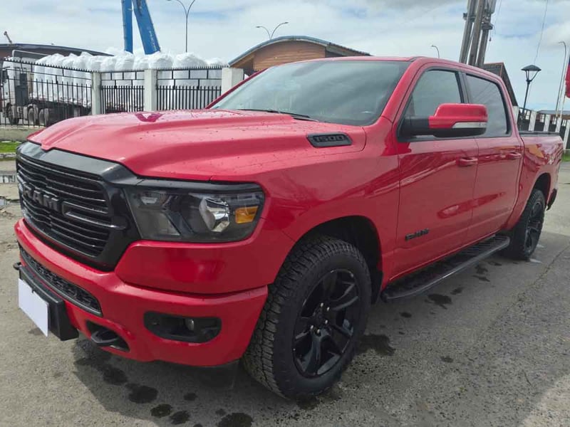 RAM 1500 BIG HORN CREW CAB 4X4 3.6 AUT 2021