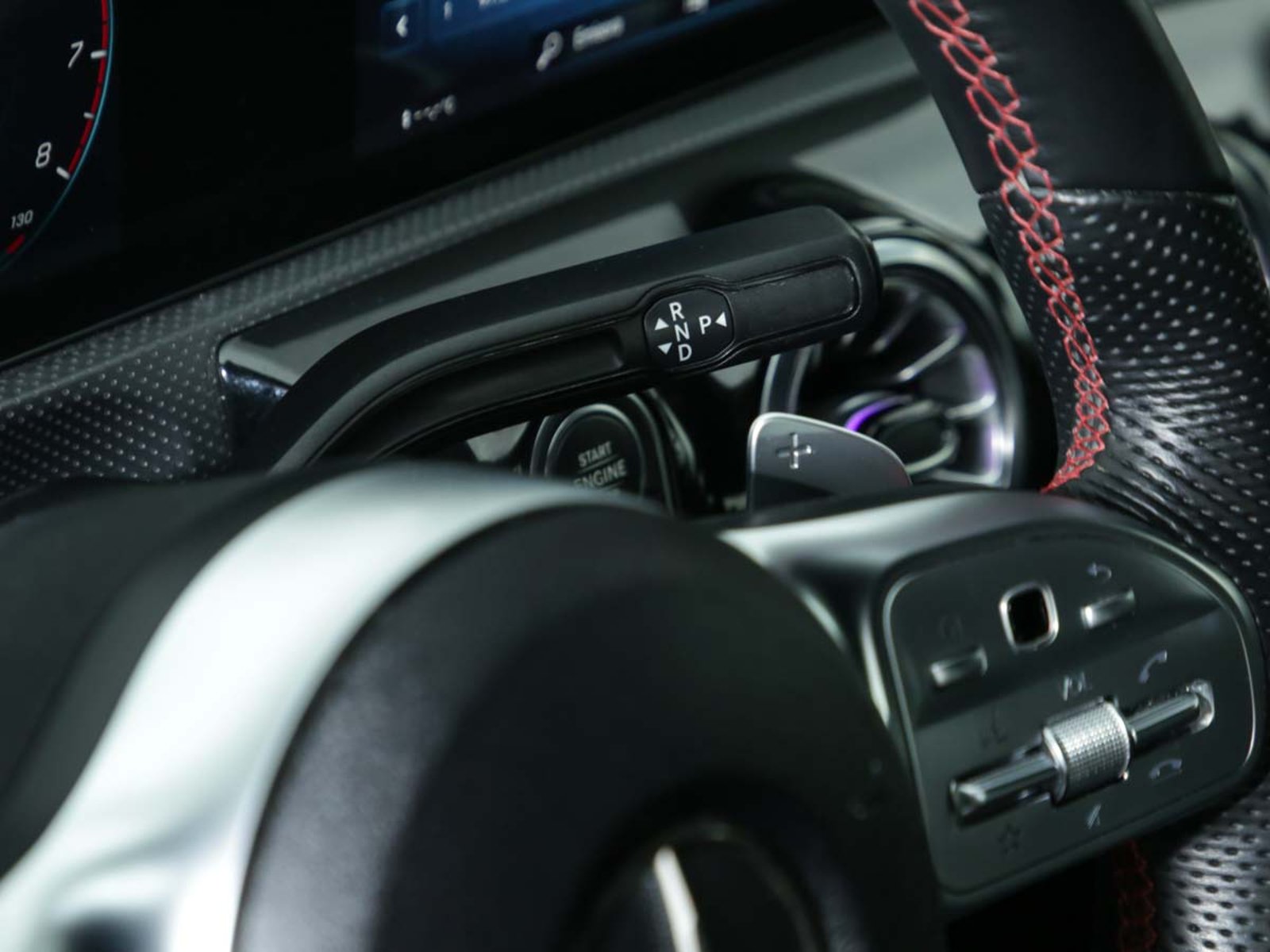 MERCEDES BENZ A 200 2022 - Imagen 9 de 14