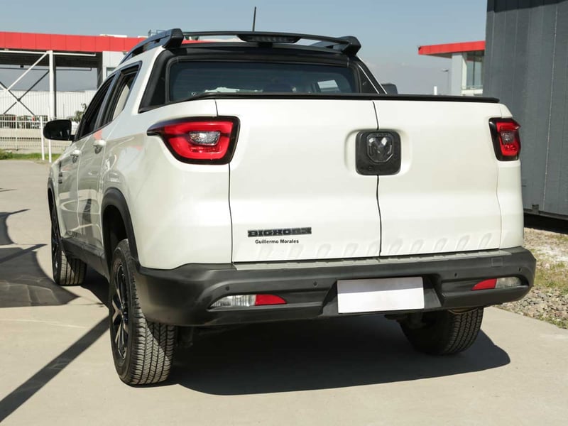 RAM 1000 BIG HORN NIGHT EDITION 1.8 2023 - Imagen 3 de 8