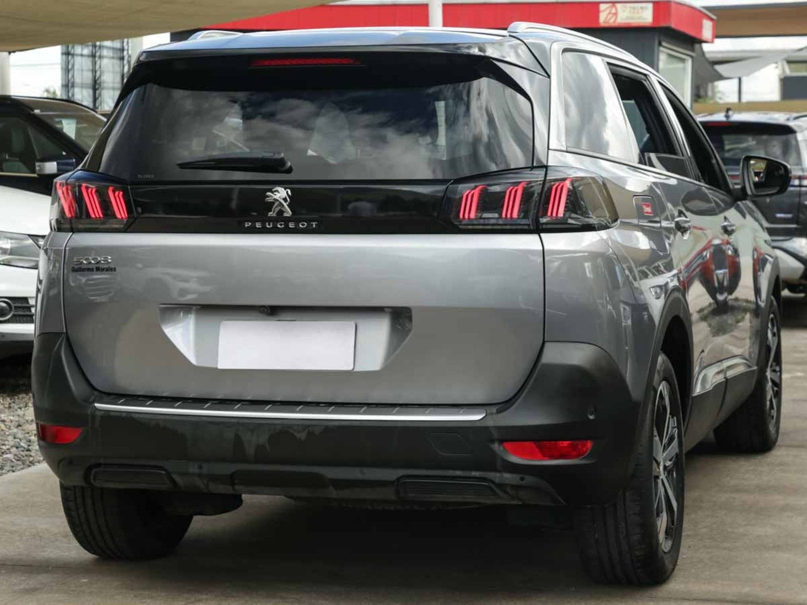 Peugeot 5008 ALLURE PACK BLUEHDI 130 EAT8 2024 - Foto 4 de 9