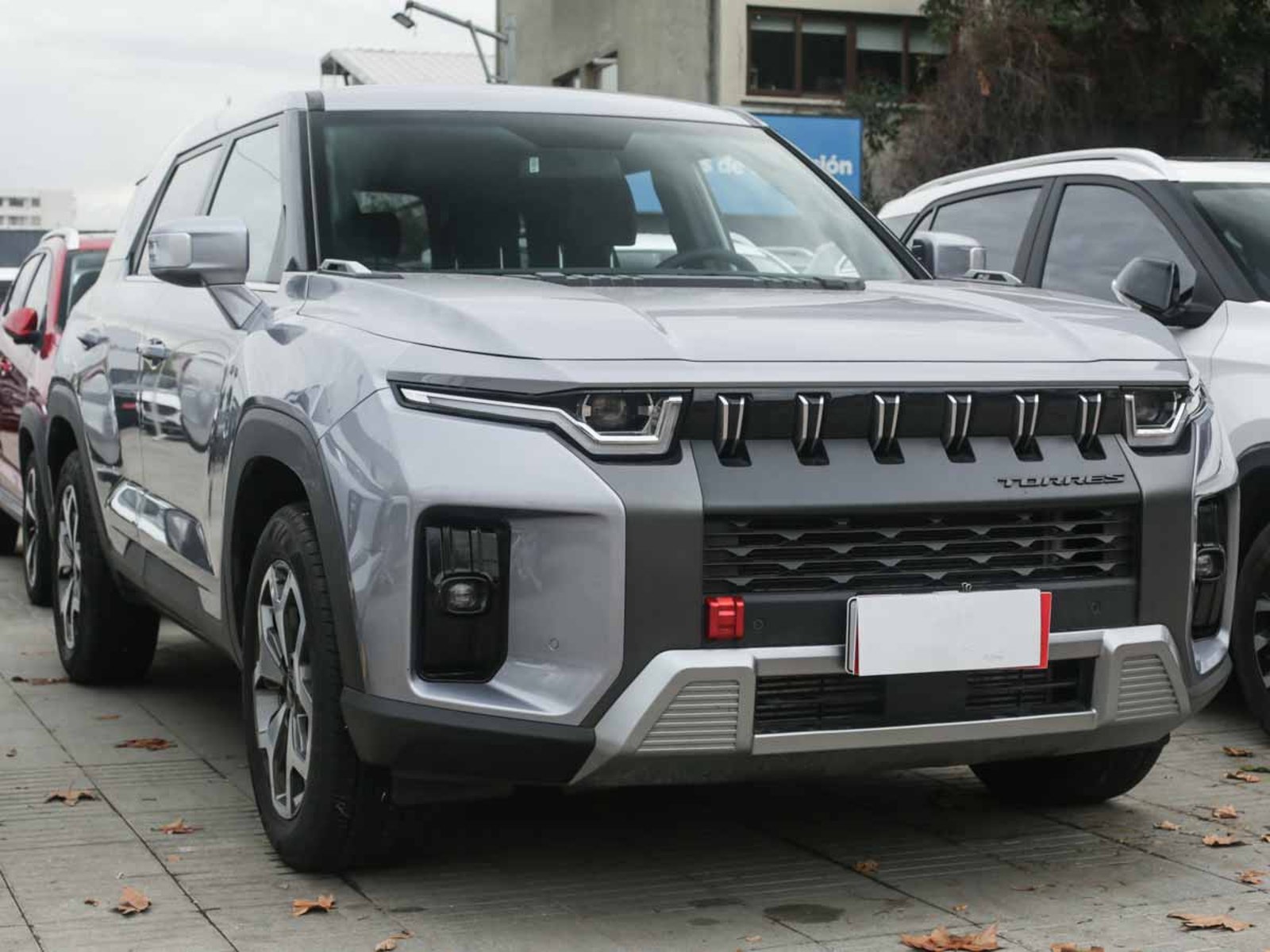 SsangYong TORRES GLX 1.5T 2WD 6MT 2026 - Foto 2 de 8