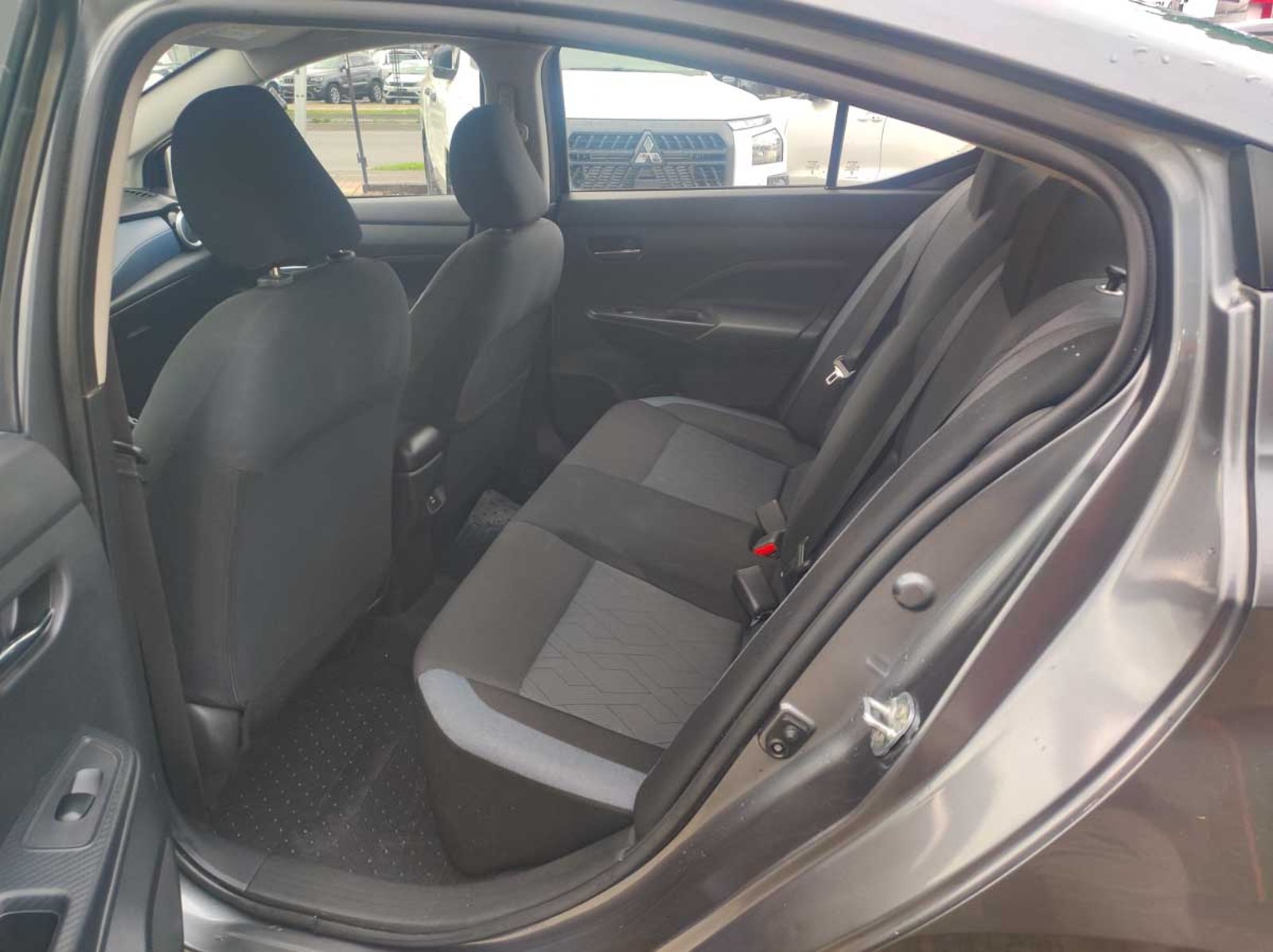 NISSAN VERSA ADVANCE 1.6 AUT 2024 - Imagen 10 de 15