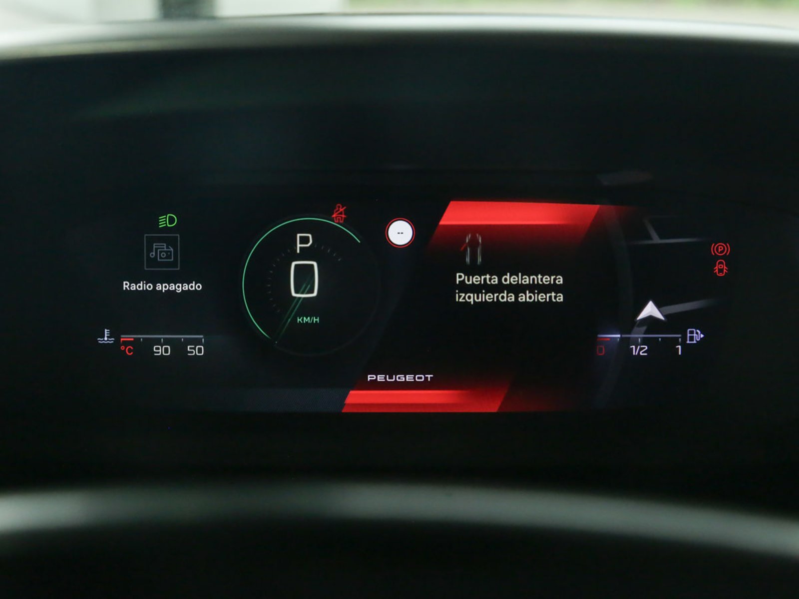 Peugeot 308 GT PURETECH 130 EAT8 2023 - Foto 5 de 8