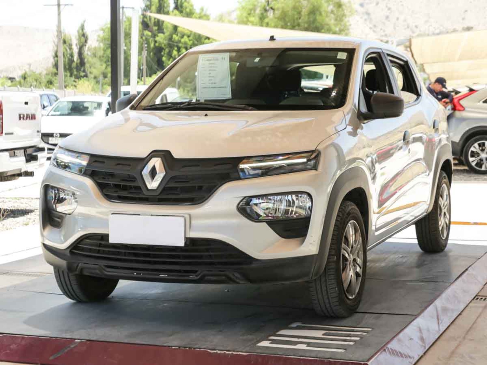 RENAULT KWID HB 1.0 2023 - Imagen 14 de 20