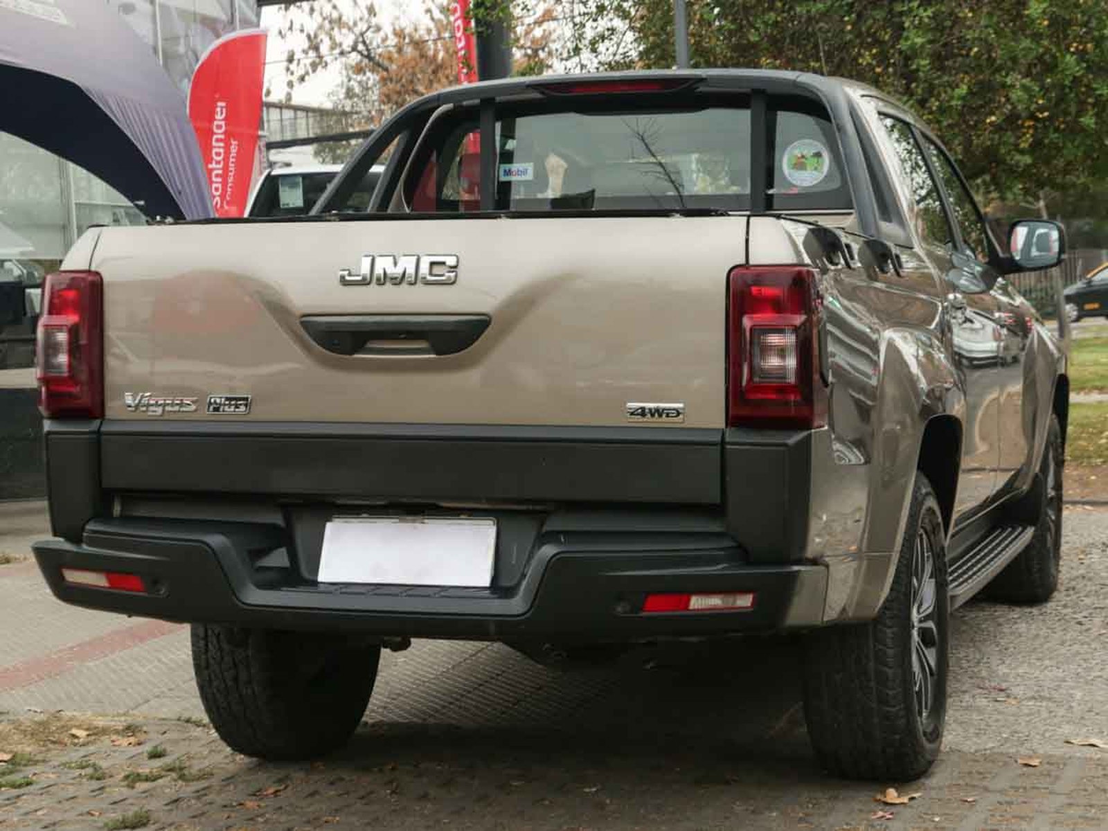 JMC VIGUS 2.4 PLUS DIESEL 2023 - Foto 4 de 8